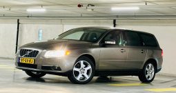 Volvo V70 2.5T | Youngtimer | Trekhaak | Cruise | Climate