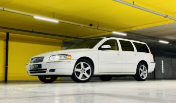 Volvo V70 2.5T AWD Summum | Youngtimer | Inscription | Uniek full