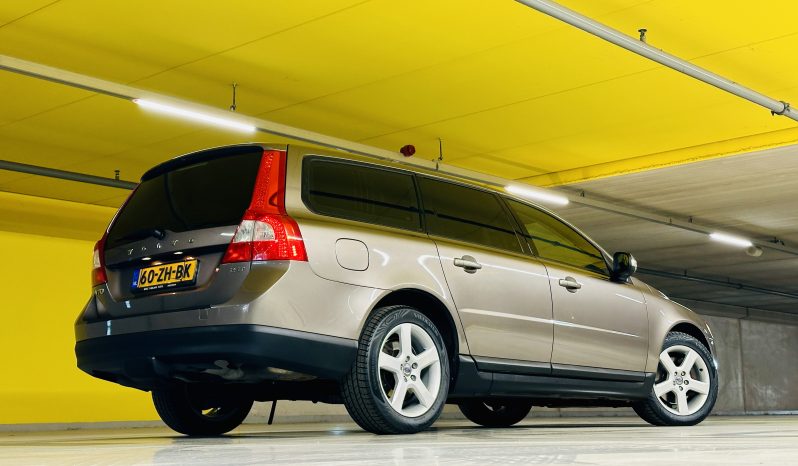 Volvo V70 2.5T | Youngtimer | Trekhaak | Airco | Automaat full