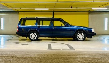 Volvo 940 2.3i Polar | Youngtimer | Airco | Trekhaak | 2eEig full