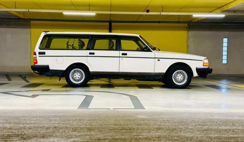 Volvo 240 2.3 Classic | Youngtimer | Trekhaak vol