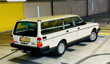 Volvo 240 2.3 Classic | Youngtimer | Trekhaak vol